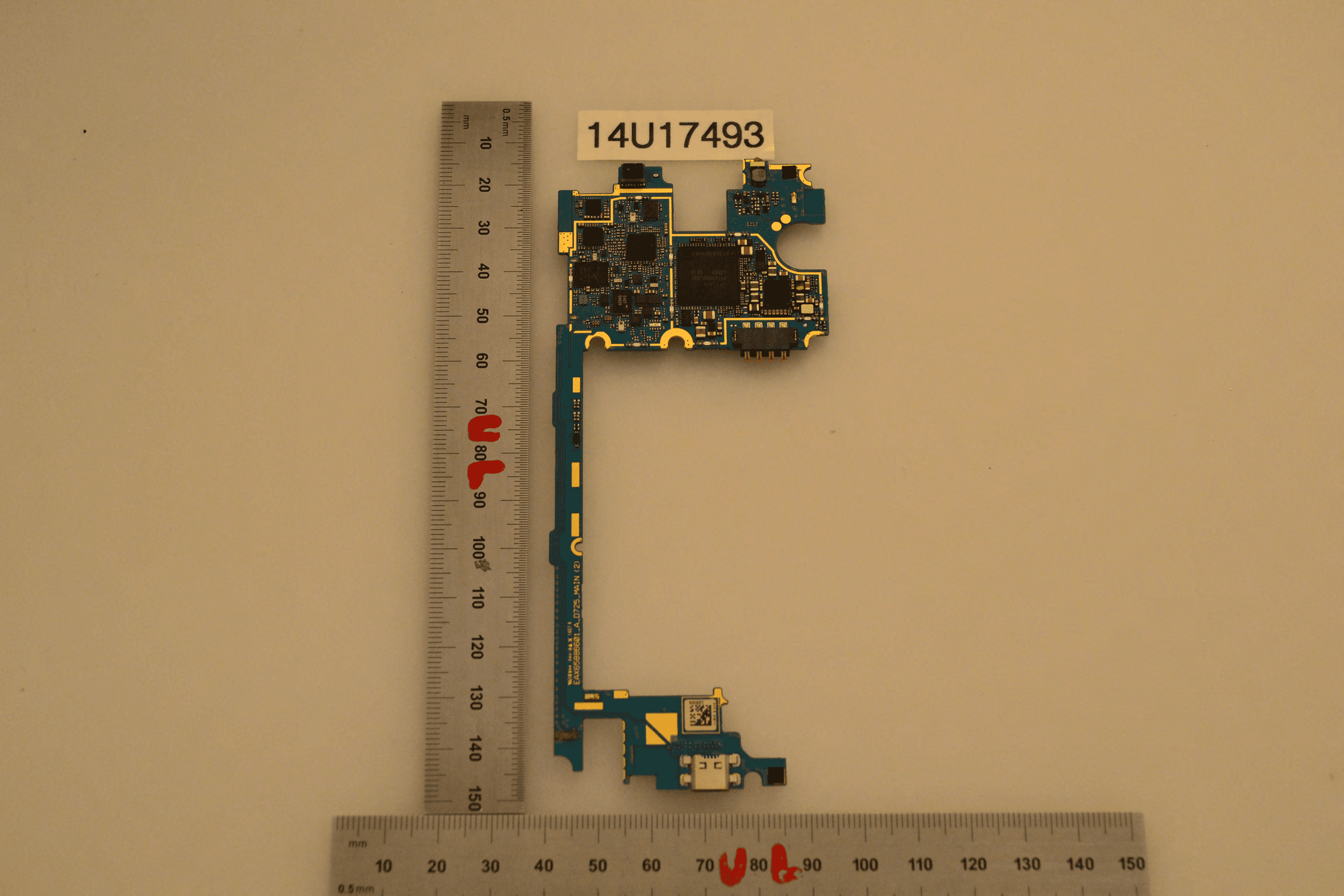 CDMA/LTE Phone + Bluetooth & DTS/UNII a/b/g/n + NFC - FCC ID ZNFD725 - LG Electronics USA, Inc. (2)