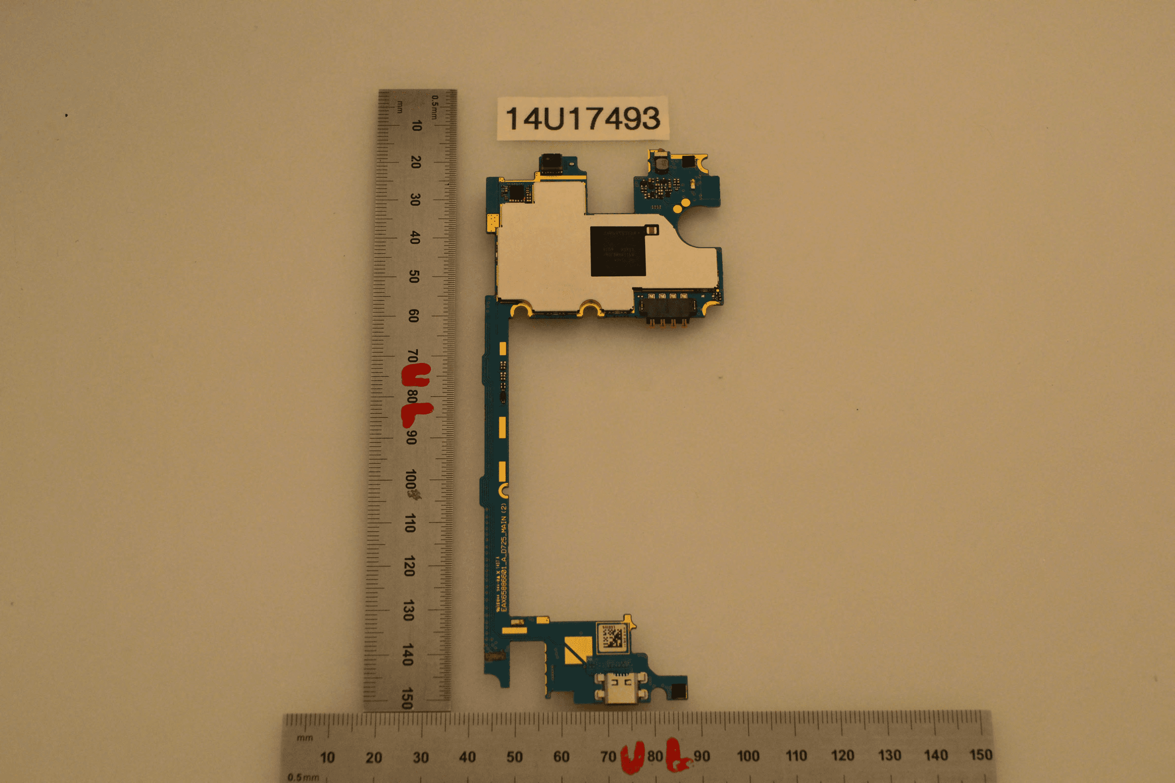 CDMA/LTE Phone + Bluetooth & DTS/UNII a/b/g/n + NFC - FCC ID ZNFD725 - LG Electronics USA, Inc.