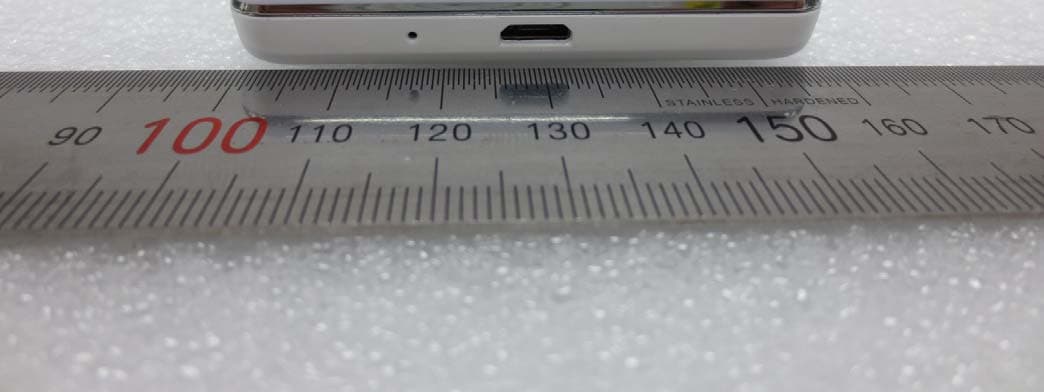 Cellular/PCS GSM and Cellular UMTS Phone with WLAN and Bluetooth - FCC ID ZNFE450J - LG Electronics USA, Inc. (4)
