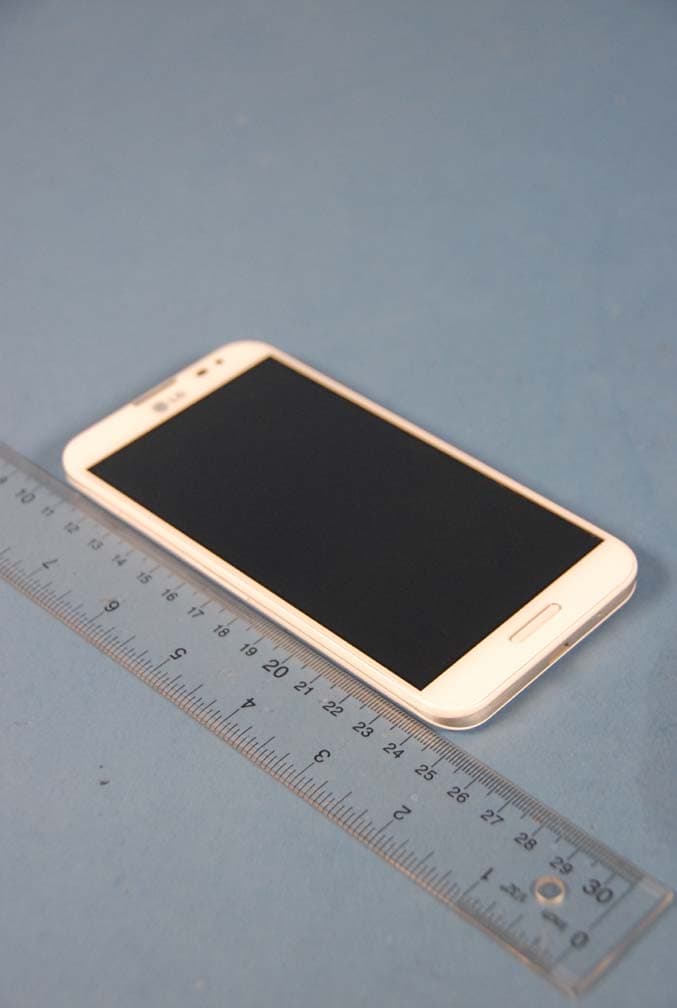 Portable Handset with Multi-Band GSM/EDGE/UMTS/LTE Phone with WLAN, Bluetooth and RFID - FCC ID ZNFE980 - LG Electronics USA, Inc.