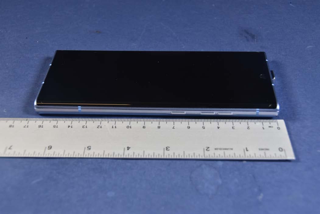 Portable Handset - FCC ID ZNFF100TM - LG Electronics USA, Inc. (3)