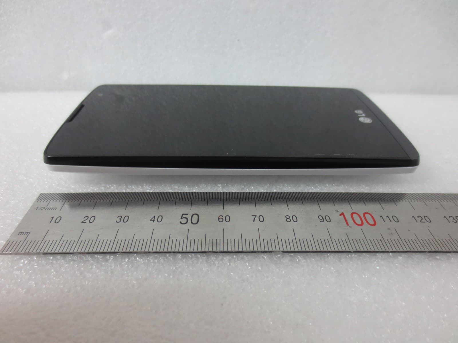 Cellular/PCS GSM/WCDMA Phone with WLAN and Bluetooth - FCC ID ZNFH326G - LG Electronics USA, Inc. (2)