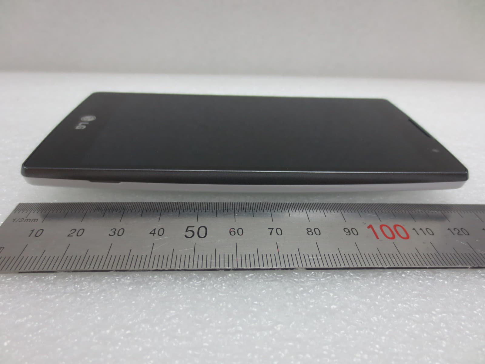 Cellular/PCS GSM/WCDMA Phone with WLAN and Bluetooth - FCC ID ZNFH422F - LG Electronics USA, Inc. (4)