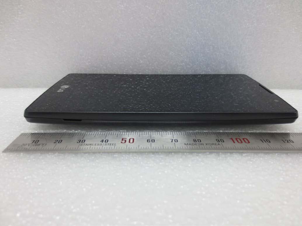 Cellular/PCS GSM/EDGE and Cellular WCDMA Phone with WLAN and Bluetooth - FCC ID ZNFH440 - LG Electronics USA, Inc. (2)