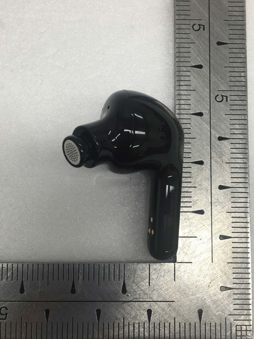 Bluetooth Earbud - FCC ID ZNFHBSFN7 - LG Electronics USA, Inc. (4)