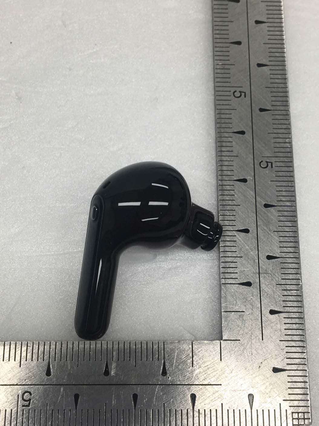 Bluetooth Earbud - FCC ID ZNFHBSFN7 - LG Electronics USA, Inc. (5)