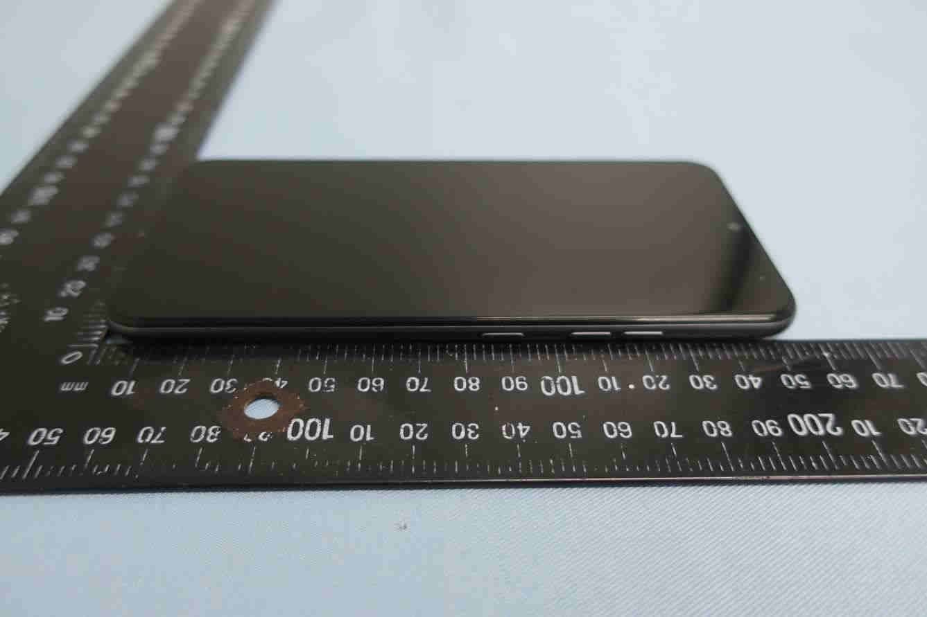 Mobile handset - FCC ID ZNFK200EMW - LG Electronics USA, Inc. (4)