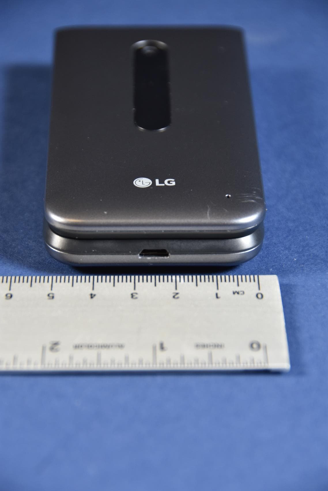 Portable Handset - FCC ID ZNFL125DL - LG Electronics USA, Inc. (4)