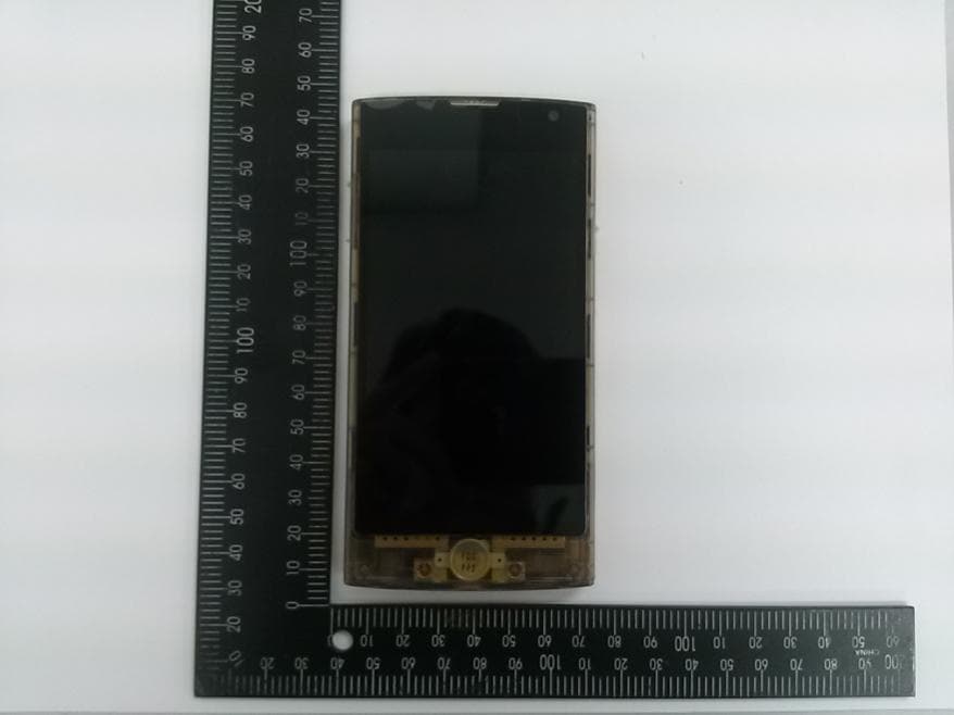 Cellular/PCS GSM/EDGE and Cellular WCDMA Phone with WLAN, Bluetooth and RFID - FCC ID ZNFLGL25 - LG Electronics USA, Inc. (2)