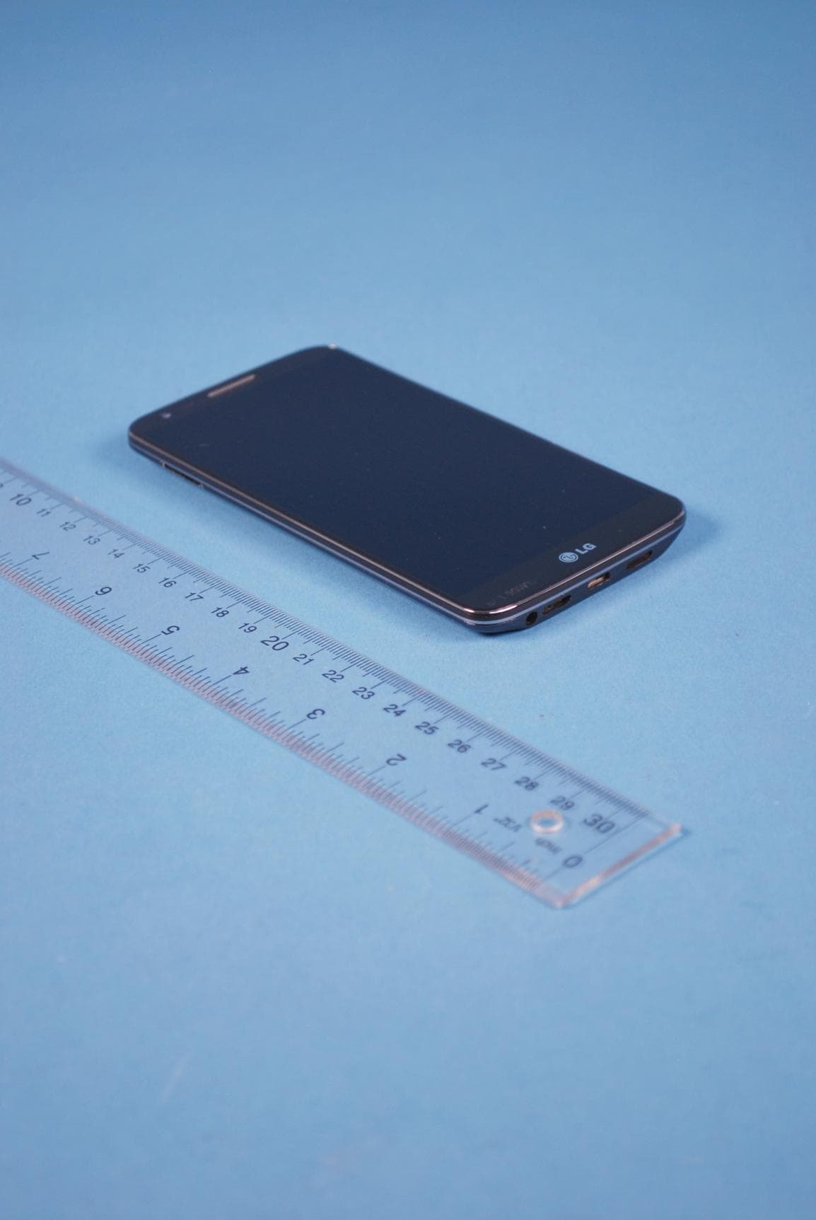 Portable Handset with Multi-Band CDMA/WCDMA/GSM/EDGE/LTE Phone with WLAN, Bluetooth and RFID - FCC ID ZNFLS980 - LG Electronics USA, Inc.