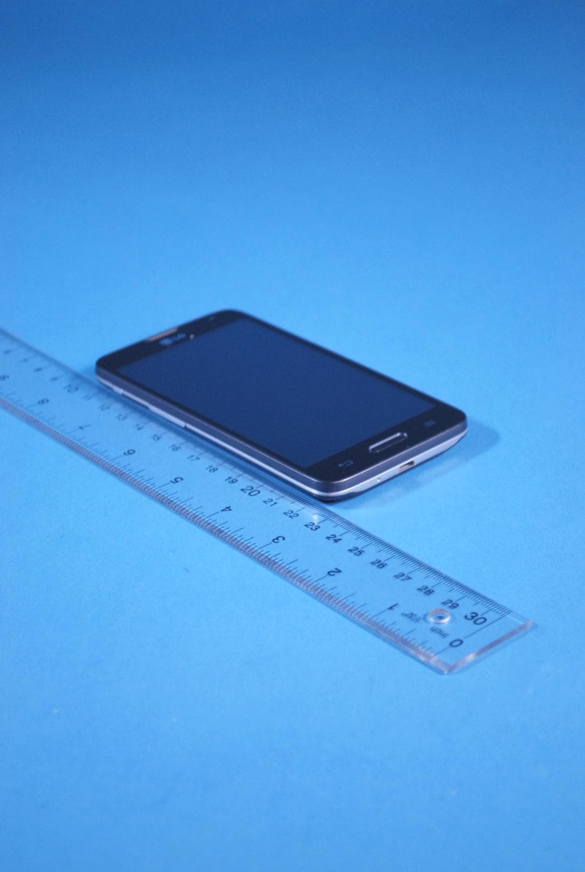 Multi-band GSM/EDGE/UMTS Phone with WLAN and Bluetooth - FCC ID ZNFMS323 - LG Electronics USA, Inc. (2)