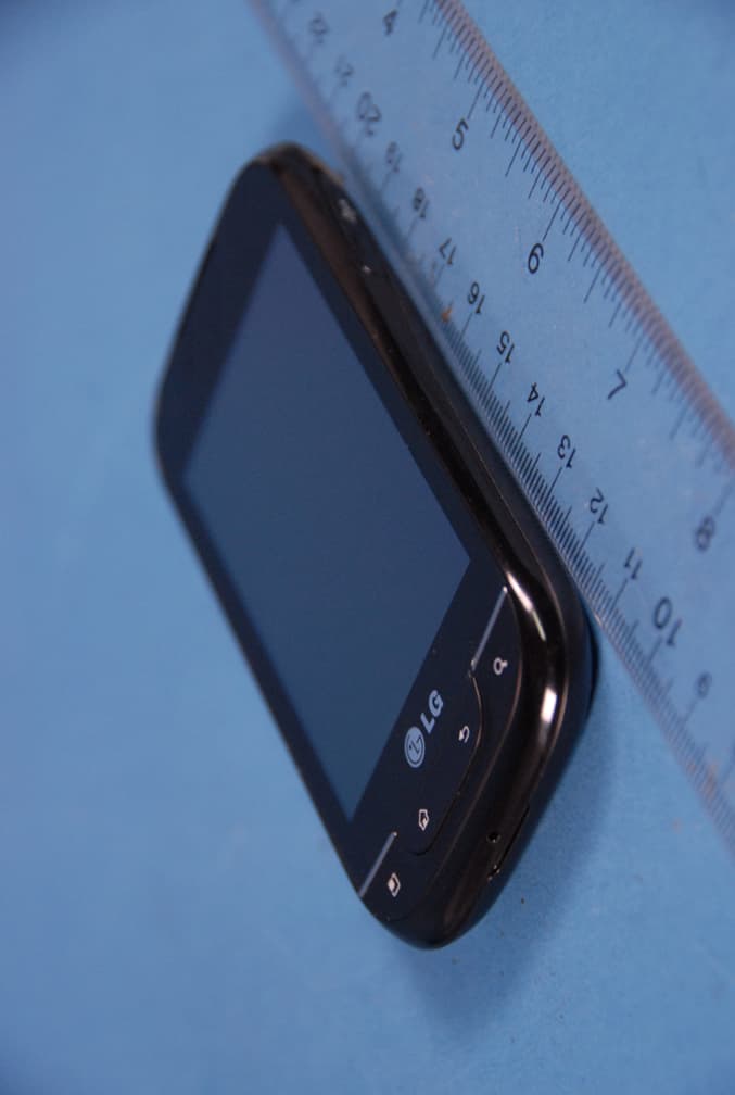 Cellular/PCS GSM/WCDMA/EDGE Phone with WLAN and Bluetooth - FCC ID ZNFP690B - LG Electronics USA, Inc. (3)