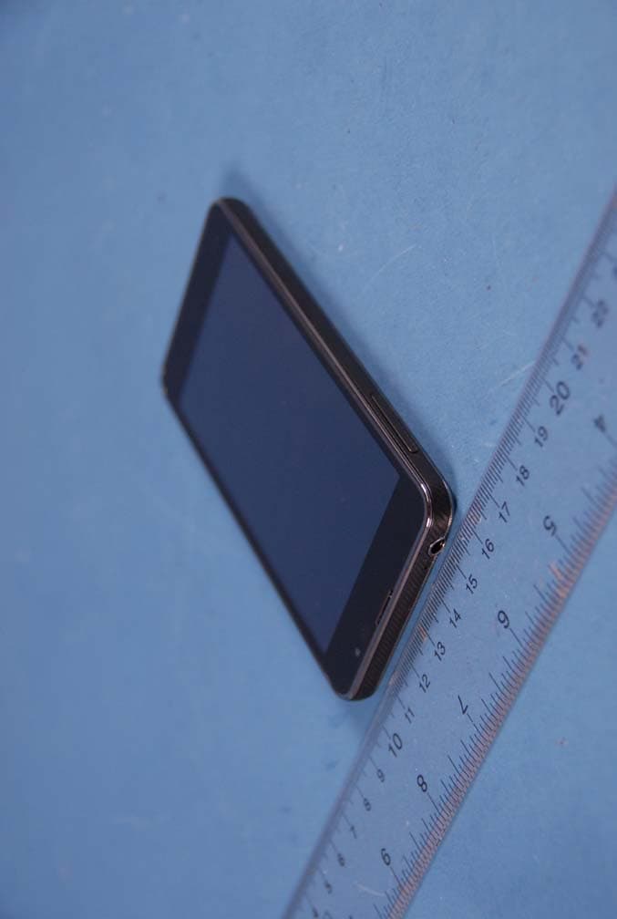 Multi-band GSM/WCDMA/EDGE/LTE Phone with WLAN, Bluetooth and RFID - FCC ID ZNFP870 - LG Electronics USA, Inc. (3)
