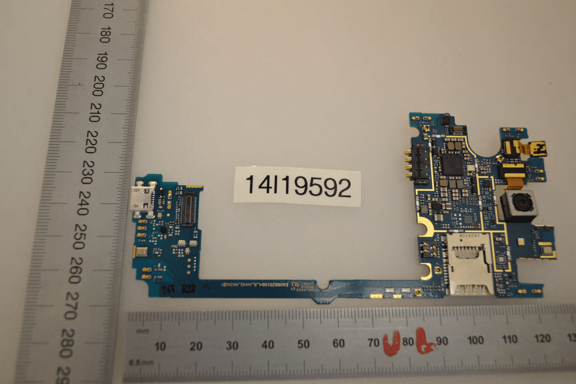 CDMA/LTE PHONE + BLUETOOTH & 2.4GHz DTS b/g/n - FCC ID ZNFUS550 - LG Electronics USA, Inc. (4)