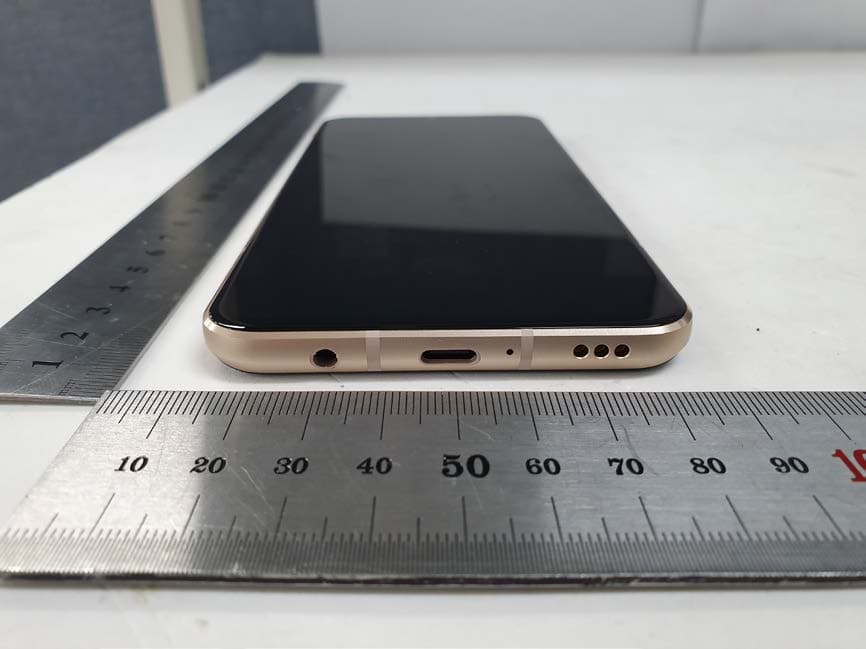 Portable Handset - FCC ID ZNFV600EA - LG Electronics USA, Inc. (4)