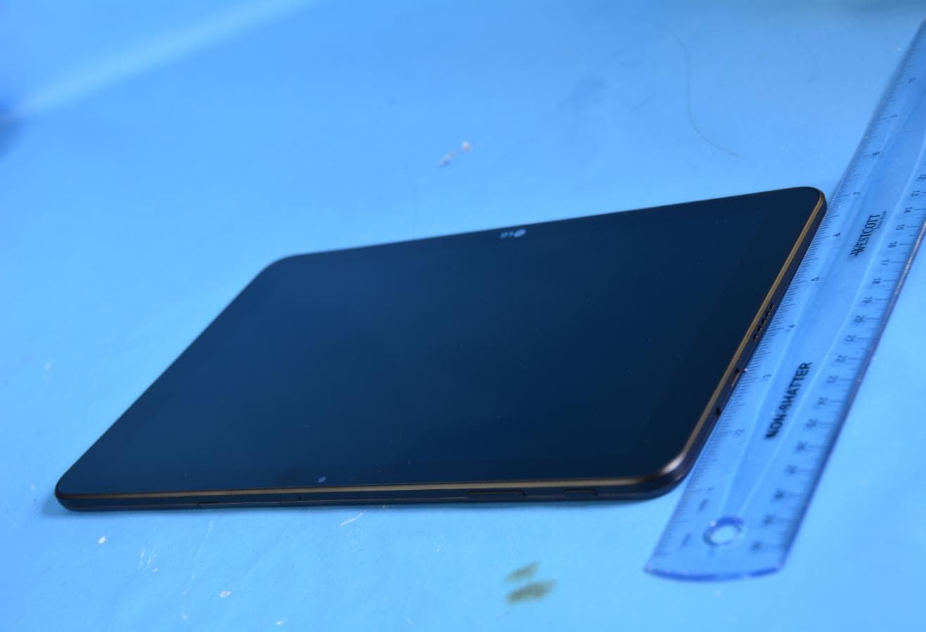 Portable Tablet with Bluetooth, WLAN and RFID - FCC ID ZNFV940N - LG Electronics USA, Inc. (2)