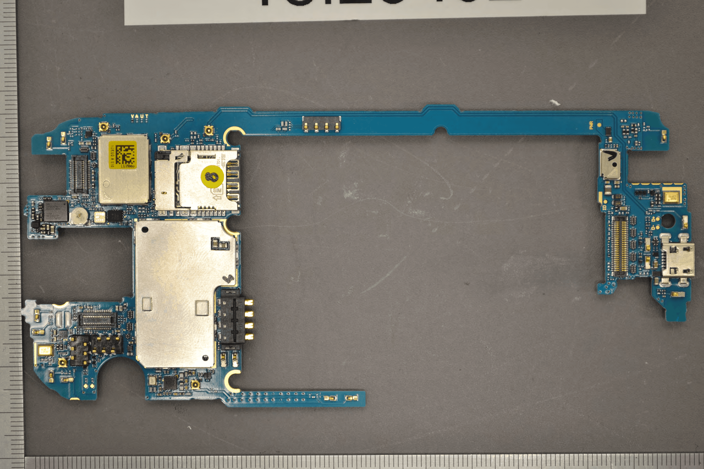 GSM/WCDMA/CDMA/LTE Phone + Bluetooth, DTS/UNII a/b/g/n/ac & NFC - FCC ID ZNFVS986 - LG Electronics USA, Inc.