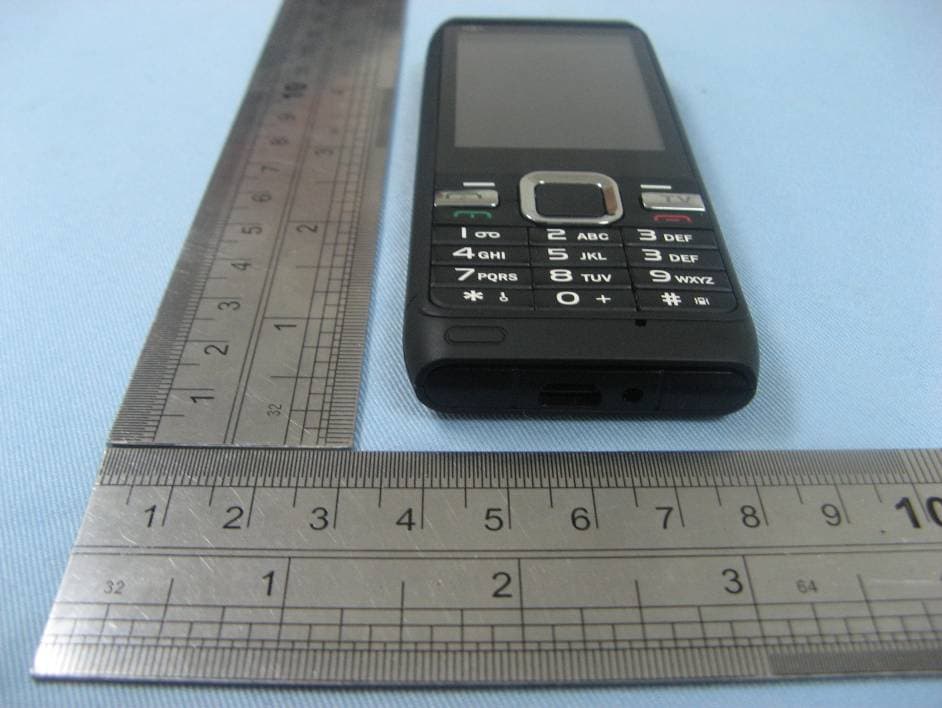 GSM Mobile Phone - FCC ID ZOJKROME - MOBO USA CORP (3)