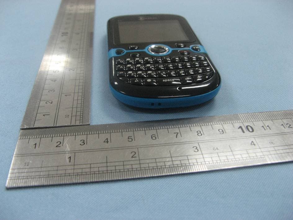 MOBILE PHONE - FCC ID ZOJURBAN - MOBO USA CORP (4)