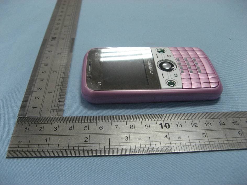 GSM MOBILE PHONE - FCC ID ZP7Q8 - CELL CITY INC. (5)