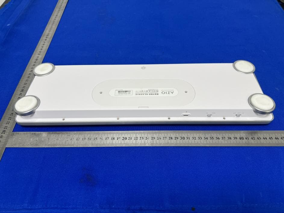 A PREMIUM WIRELESS MECHANICAL KEYBOARD - FCC ID ZPY-MKRCP - AZIO Corporation (4)