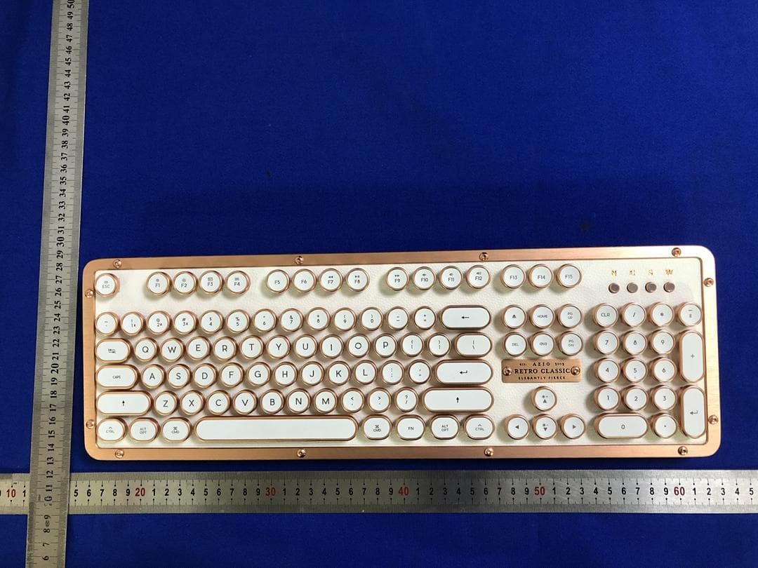 Keyboard - FCC ID ZPYMK-RETRO-BT5 - AZIO Corporation