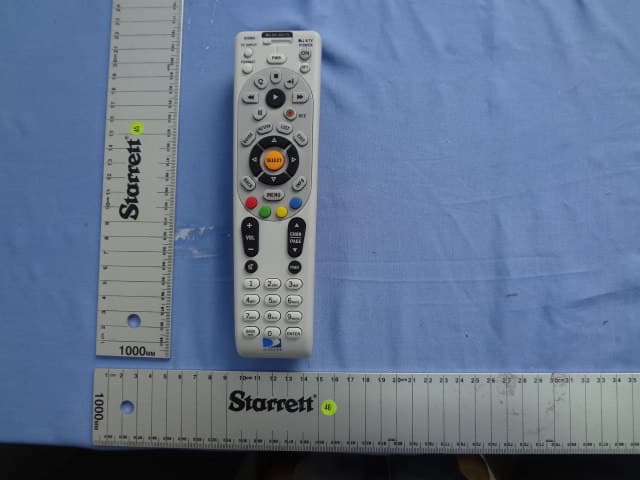 RF remote control - FCC ID ZQ8RC198BR - Philips Electronics (Suzhou) Co., Ltd (2)