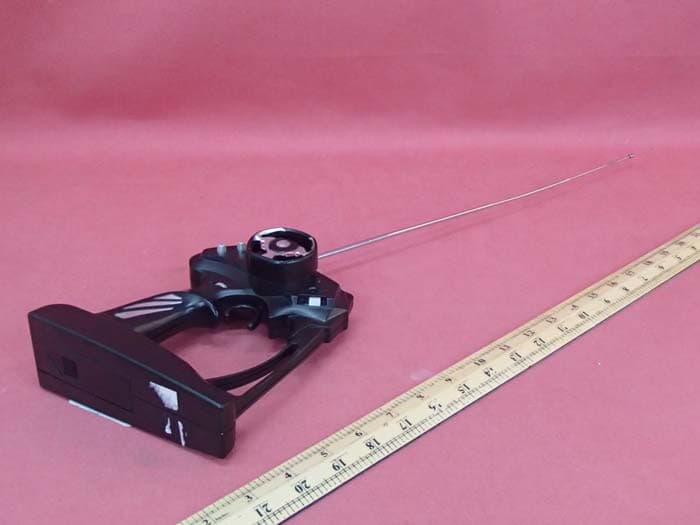 Radio Control Rock Crawler Truck - FCC ID ZQIR7RC8971T - Hexxa (HK) Co. Ltd.