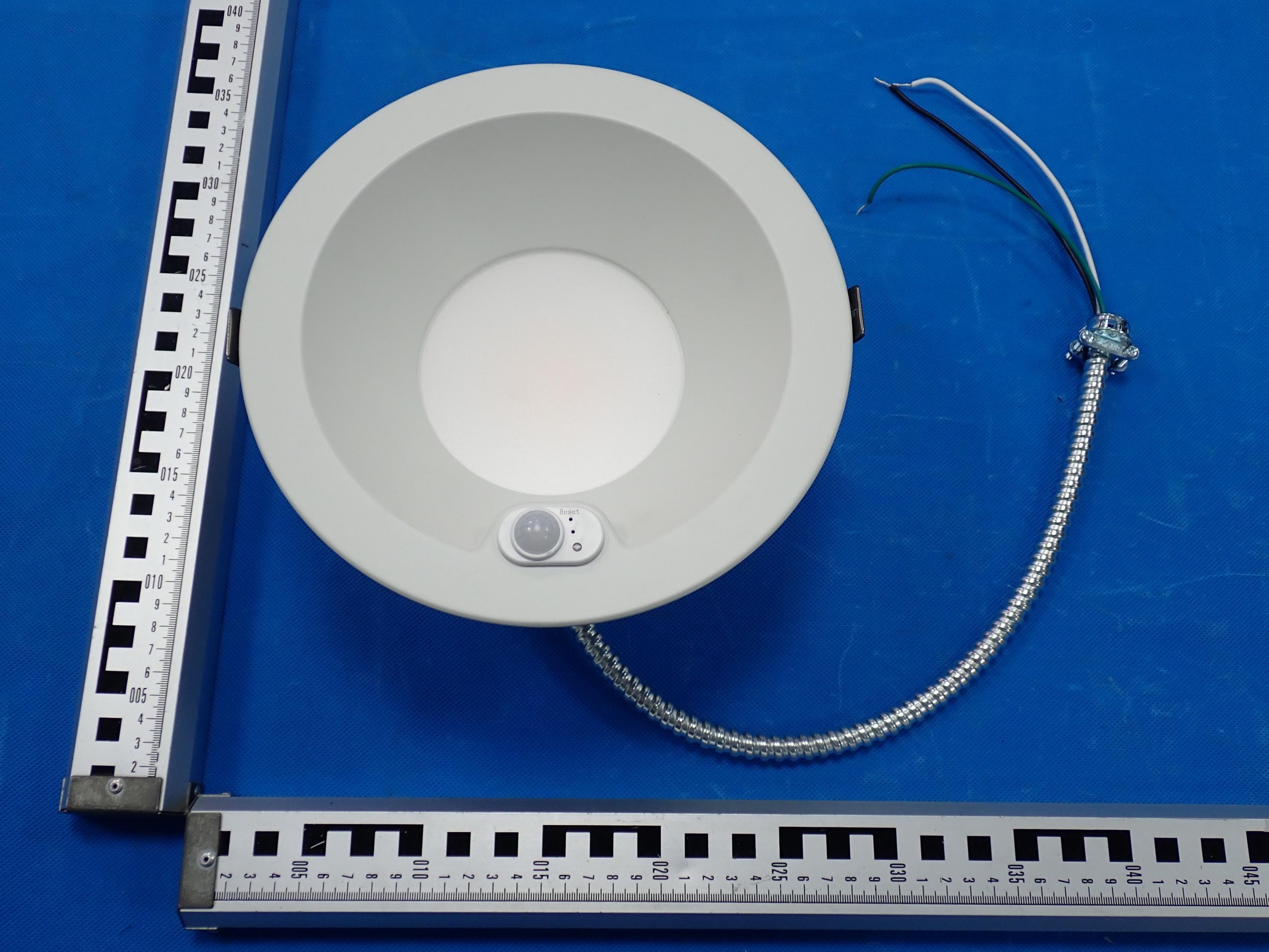 LED recessed downlight - FCC ID ZR3-DL107RG - Signcomplex Limited (2)