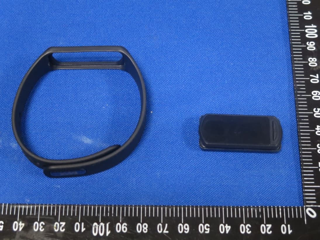 Smart Activity and Sleep Tracker - FCC ID ZRR-IR139 - Shenzhen Adition Audio Science & Technology CO., LTD. (2)