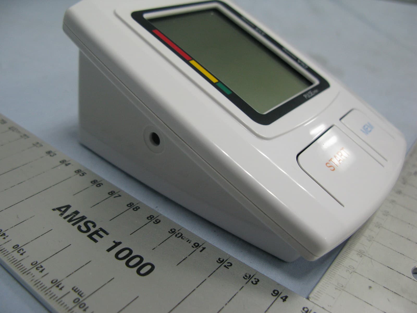 Blood Pressure Monitor - FCC ID ZRY557BT - Andon Health Co., Ltd (3)