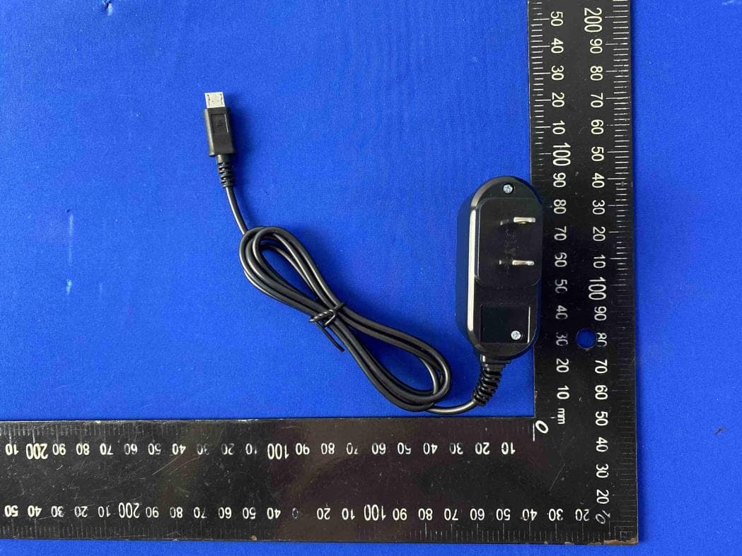 Mobile Phone - FCC ID ZSW-10-032 - b mobile HK Limited (4)