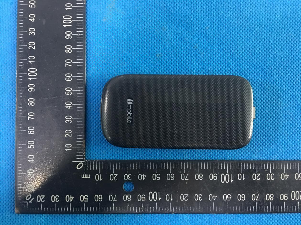 Mobile Phone - FCC ID ZSW-10-038 - b mobile HK Limited