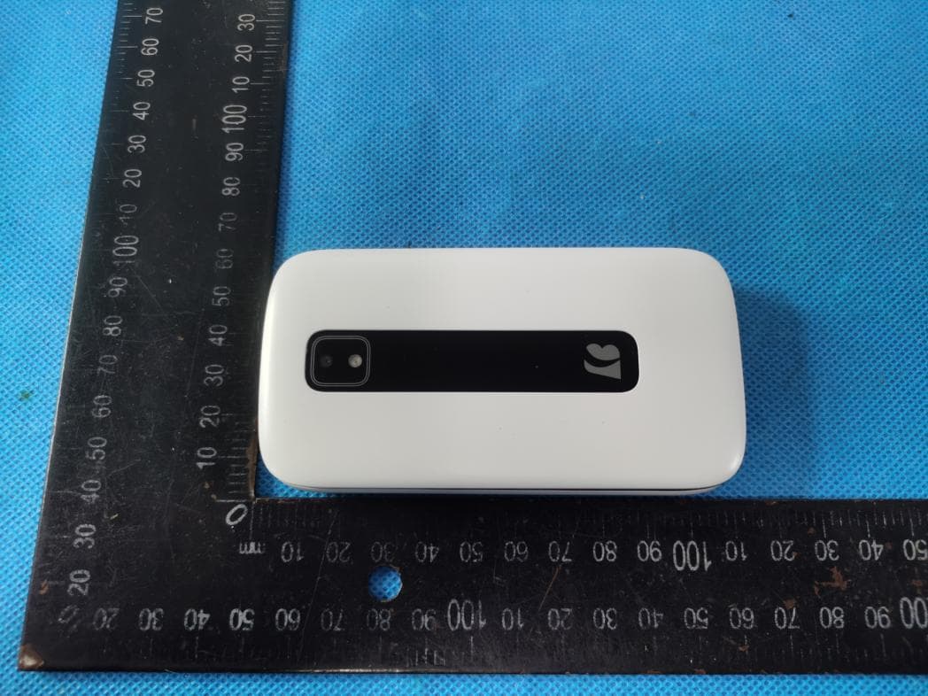 Mobile Phone - FCC ID ZSW-10-045 - b mobile HK Limited (5)