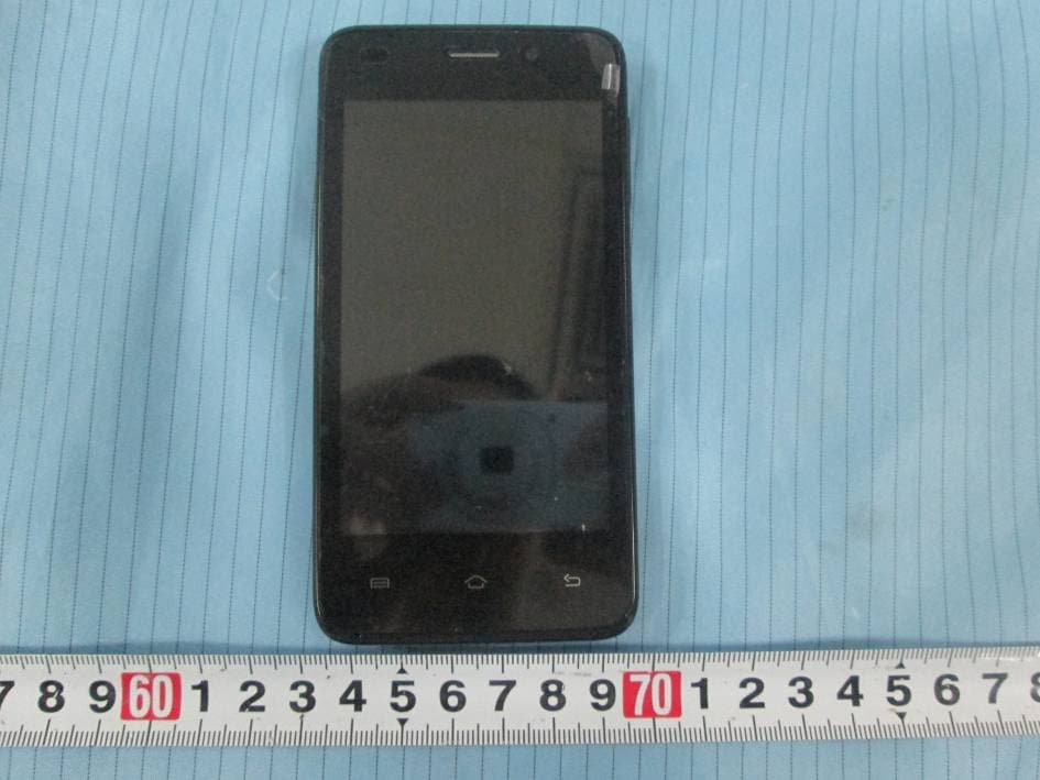 3G Mobile Phone - FCC ID ZSW-30-002 - b mobile HK Limited (4)