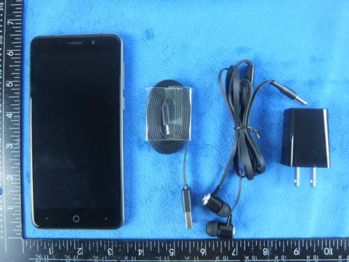 Mobile Phone - FCC ID ZSW-30-018 - b mobile HK Limited (4)