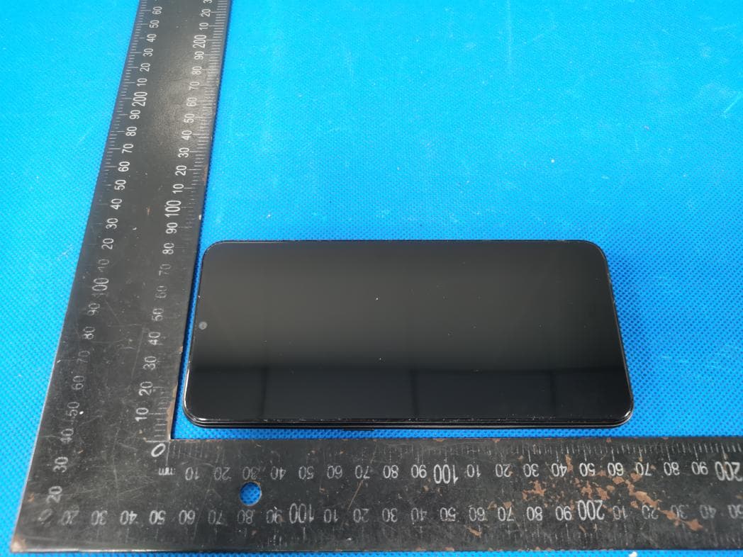 Mobile Phone - FCC ID ZSW-30-129 - b mobile HK Limited (3)