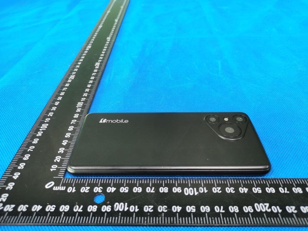 Mobile Phone - FCC ID ZSW-30-135 - b mobile HK Limited (5)