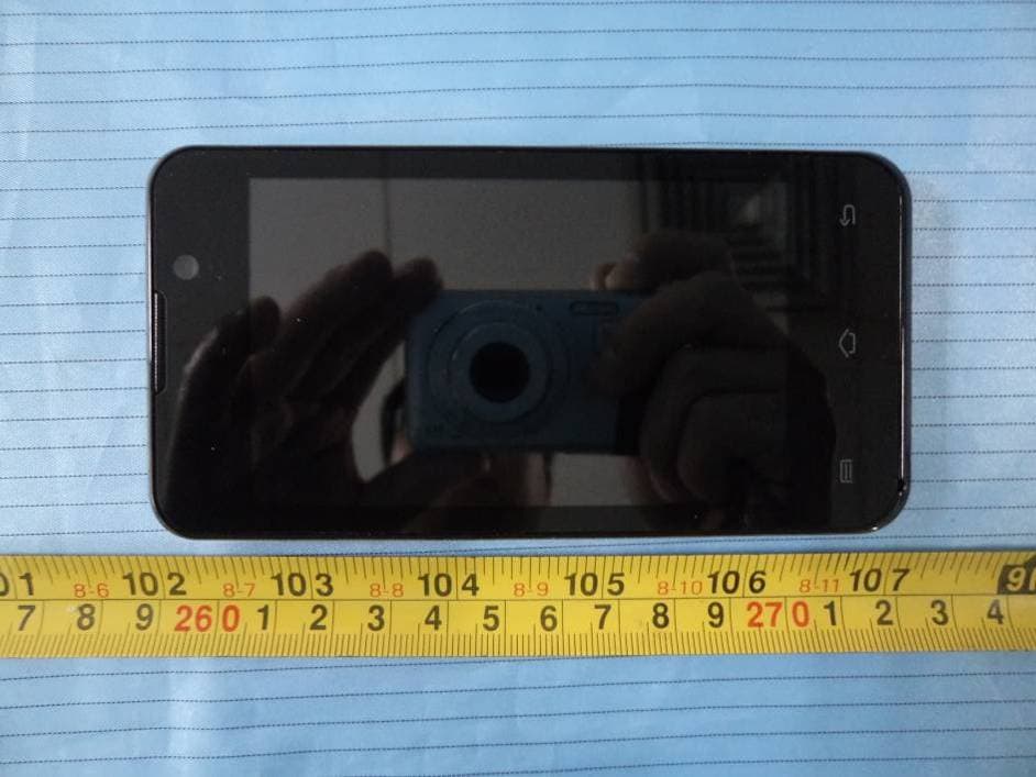 Mobile Phone - FCC ID ZSW-AX650-AX524 - b mobile HK Limited (4)