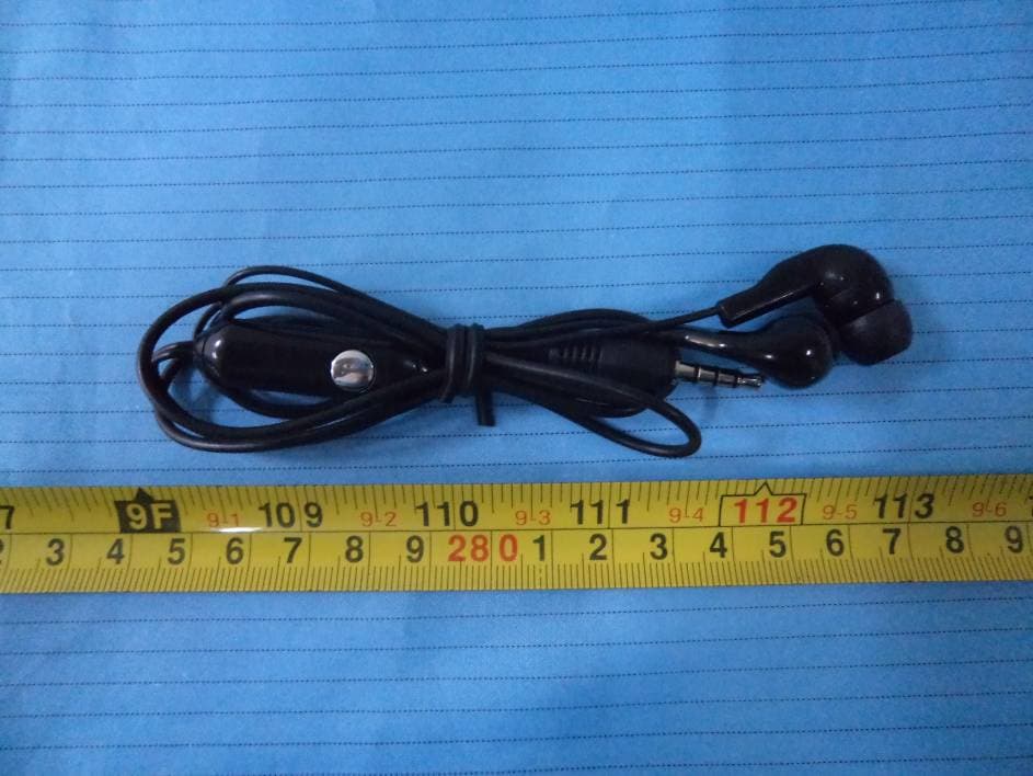 Mobile Phone - FCC ID ZSW-AX690-AX695 - b mobile HK Limited (4)