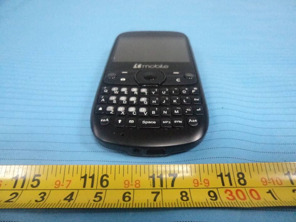 GSM Mobile Phone - FCC ID ZSW-QS810 - b mobile HK Limited (4)