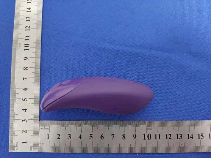 Remote - FCC ID ZUE17000 - WOW Tech Canada Ltd.