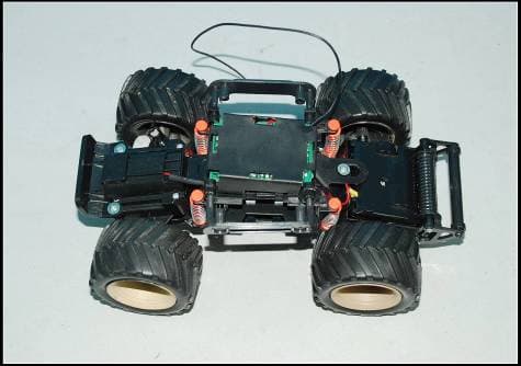 R/C CAR - FCC ID ZUM13825877388 - WEISHENG PLASTIC TOYS FACTORY (2)