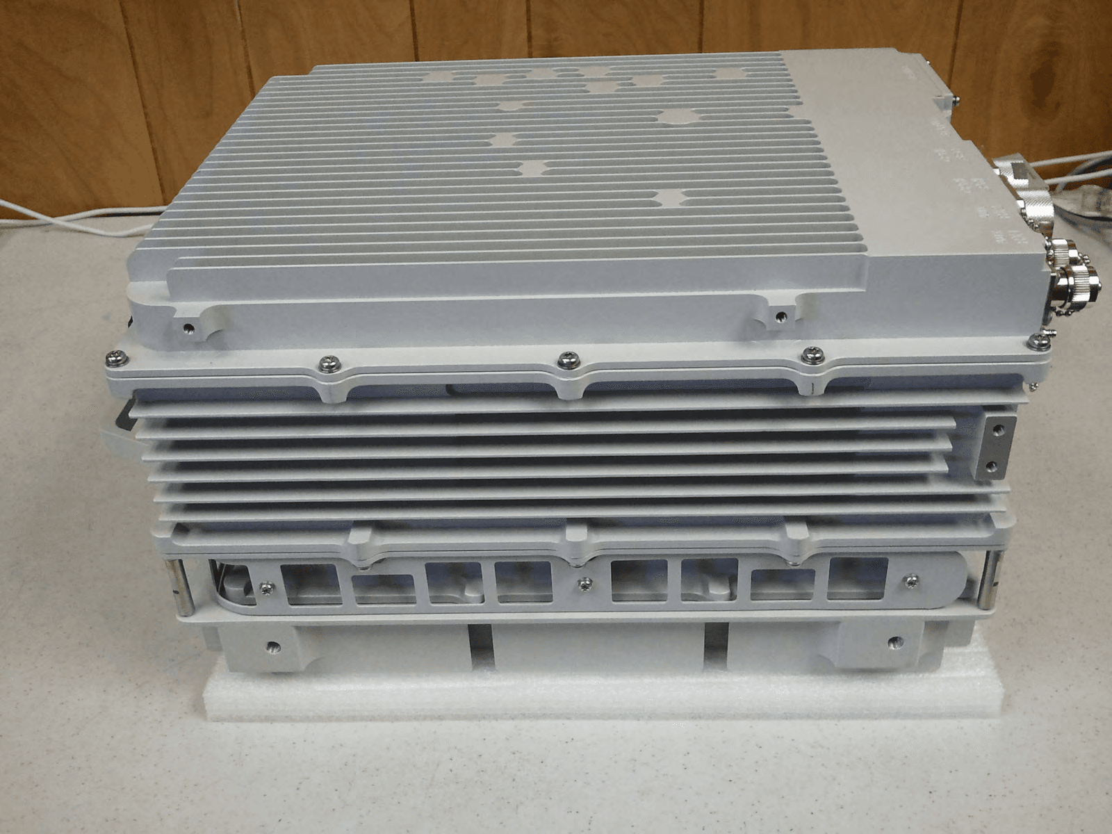 800 MHz iDEN RRH - FCC ID ZUQ849144415 - KMW U.S.A., INC. (4)