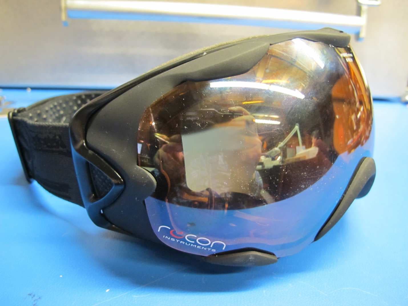 HEAD-MOUNT DISPLAY SYSTEM FOR SPORT GOGGLES - FCC ID ZW5007 - Recon Instruments, Inc. (3)