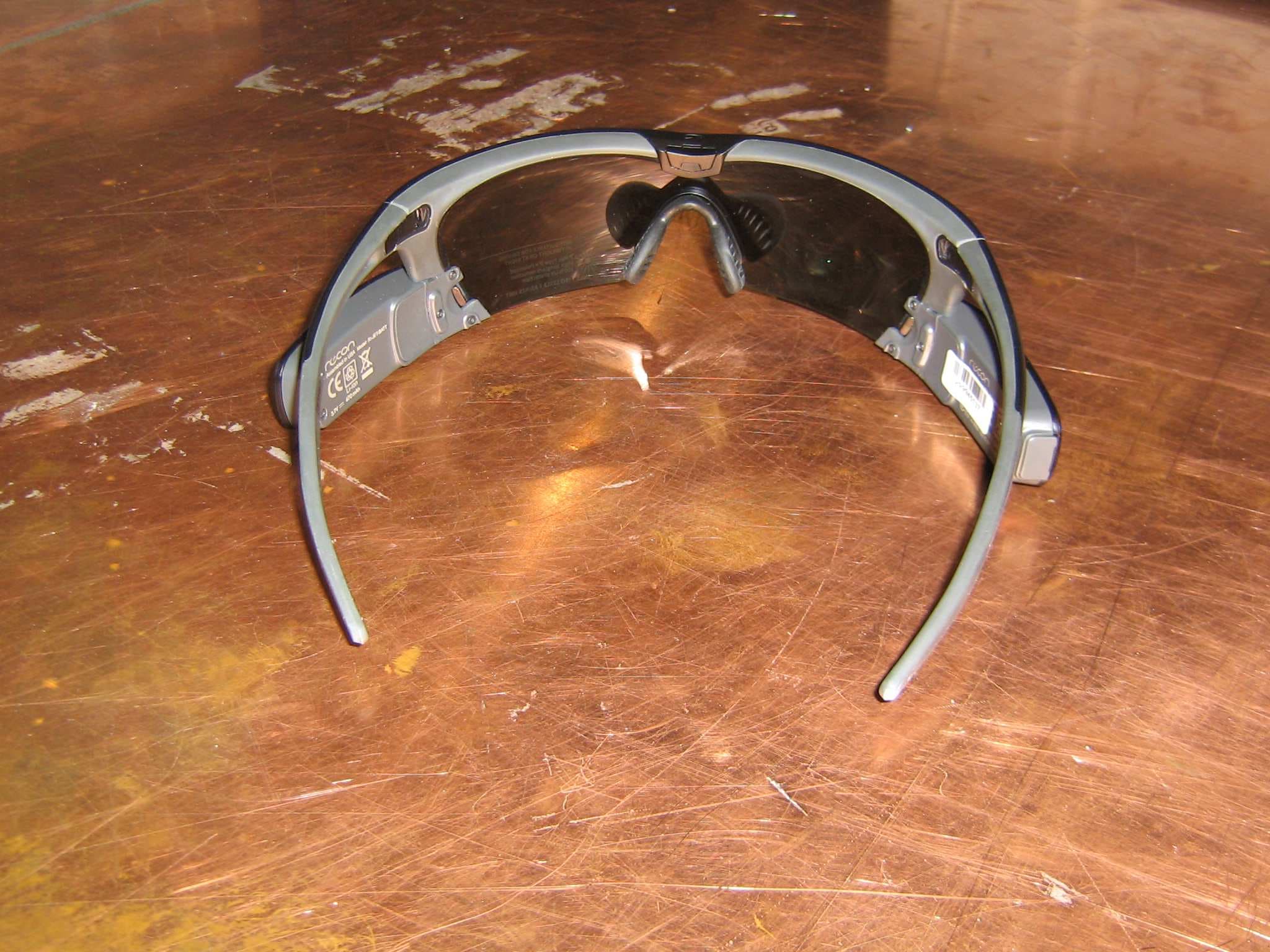 Heads up display for sports eyewear - FCC ID ZW5009 - Recon Instruments, Inc.