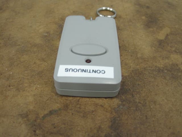 Garage door transmitter - FCC ID ZWKEZCODEM300 - Export Management System Inc (5)
