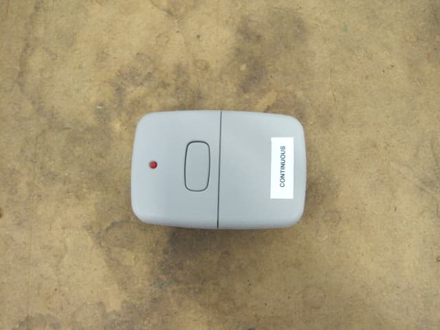 Garage door transmitter - FCC ID ZWKEZCODER300 - Export Management System Inc (2)