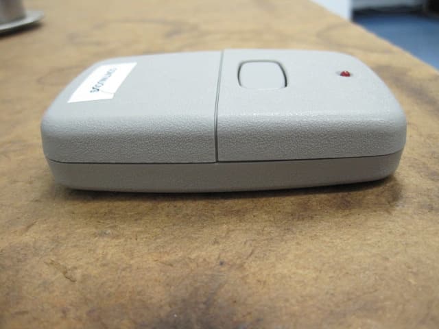 Garage door transmitter - FCC ID ZWKEZCODER300 - Export Management System Inc (3)