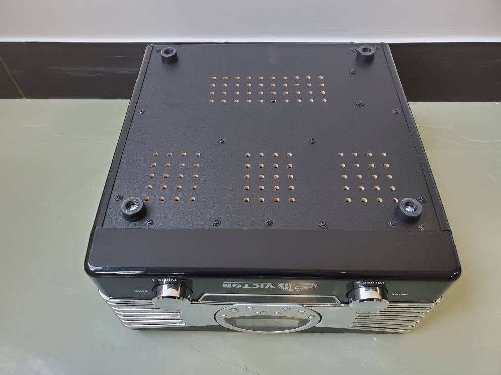 7-IN-1 TURNTABLE MUSIC CENTER - FCC ID ZXNVHRP1400 - Guangdong Leetac Electronics Technology Co.,Ltd. (2)
